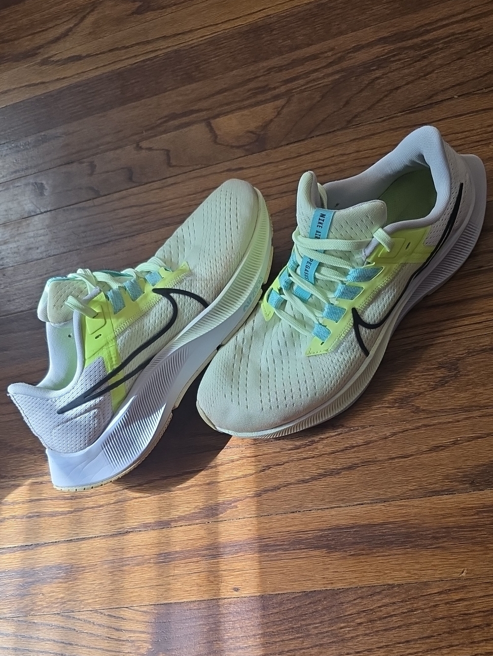 Nike Air Zoom Pegasus Women’s Running Shoes - Light Green/Black